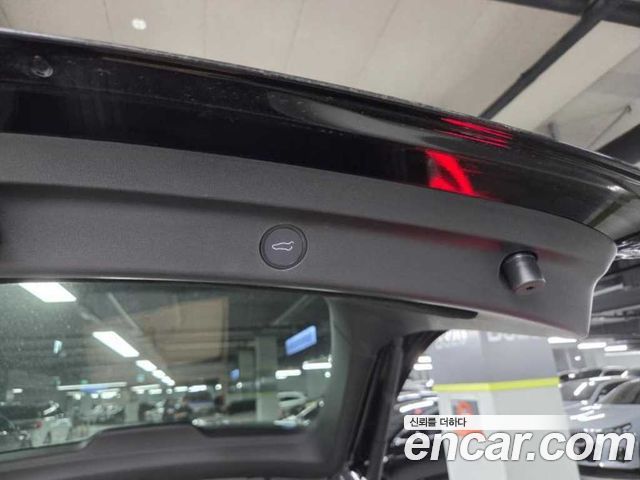 Tesla Model Y 2022 — photo 15