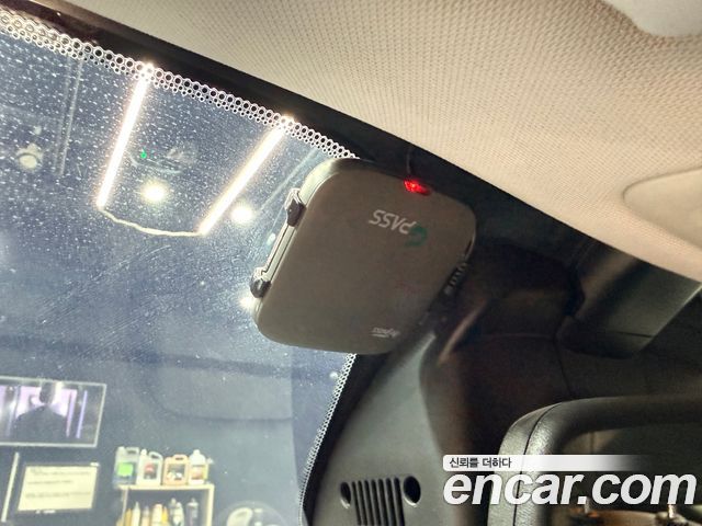 Jeep Renegade 2018 — photo 13