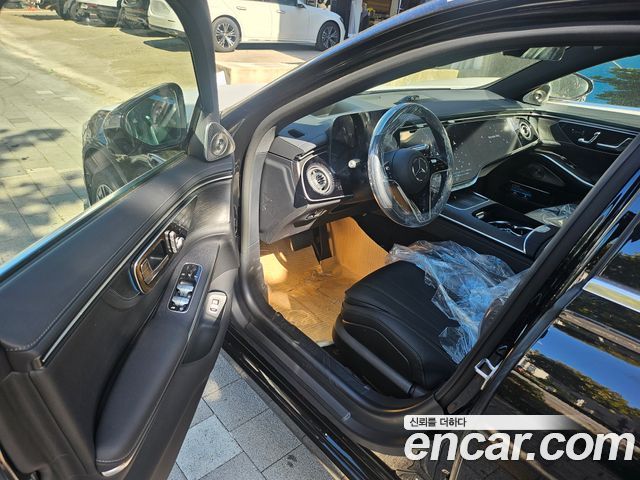 Mercedes-Benz S-Class 2027 — photo 4