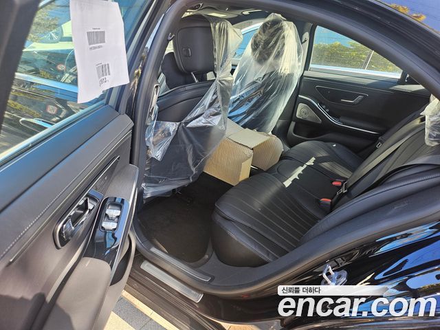 Mercedes-Benz S-Class 2027 — photo 5