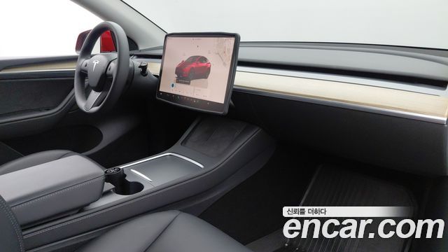 Tesla Model Y 2024 — photo 8