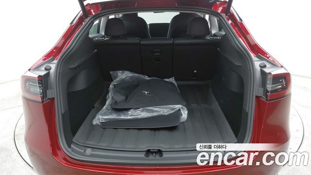 Tesla Model Y 2024 — photo 19