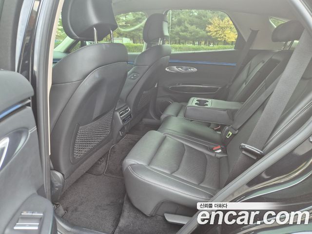 Genesis GV70 2025 — photo 15