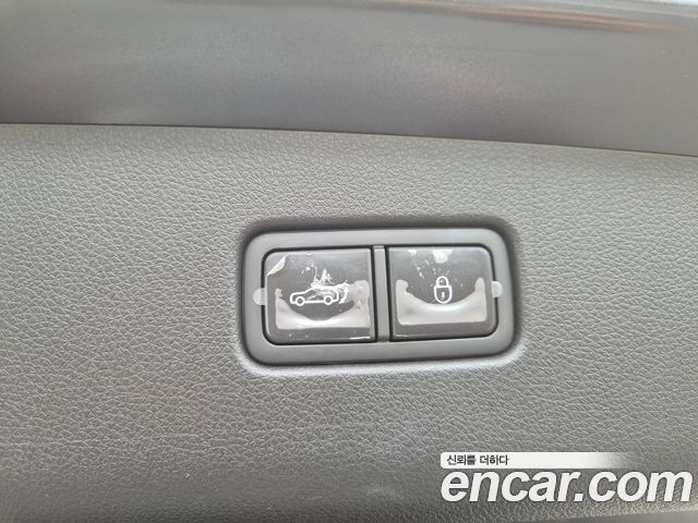 Genesis GV70 2025 — photo 16