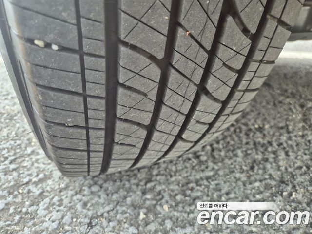 Genesis GV70 2025 — photo 19