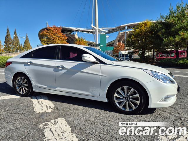 Hyundai Sonata 2013 — photo 3