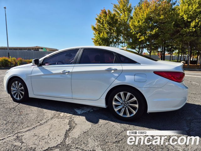 Hyundai Sonata 2013 — photo 6