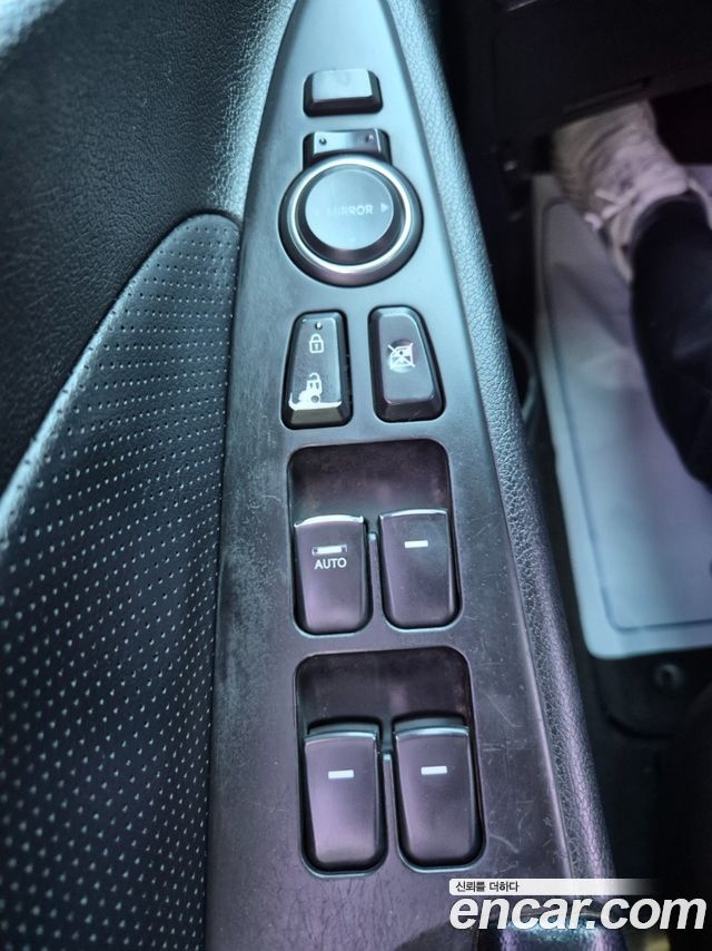Hyundai Sonata 2013 — photo 11
