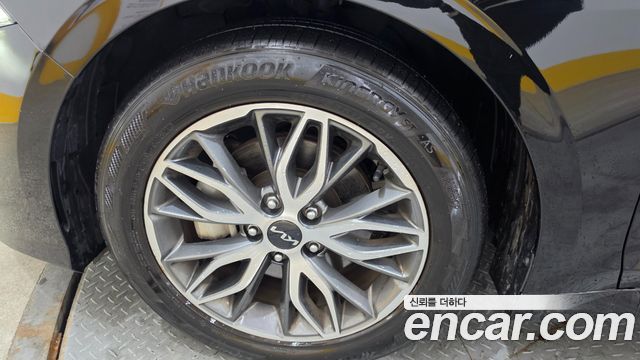 Kia K5 2023 — photo 5