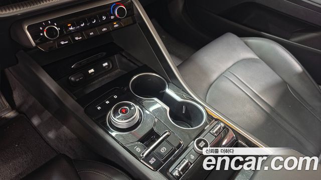 Kia K5 2023 — photo 15