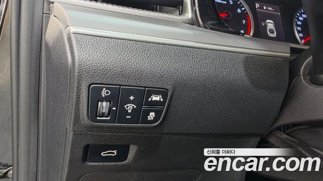 Kia K5 2023 — photo 16