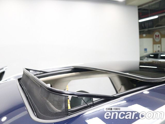 Genesis GV70 2022 — photo 11