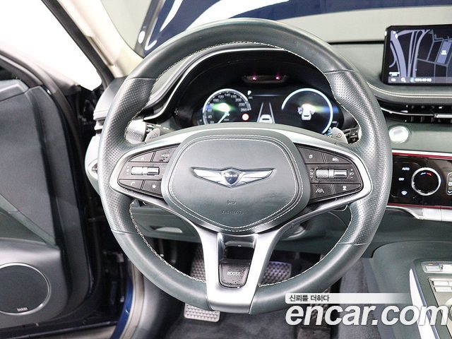 Genesis GV70 2022 — photo 14
