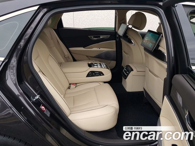 Kia K9 2019 — photo 11