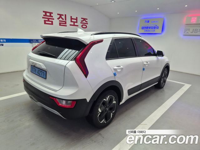 Kia Niro 2023 — photo 6