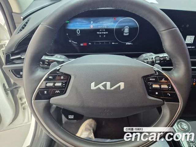 Kia Niro 2023 — photo 13