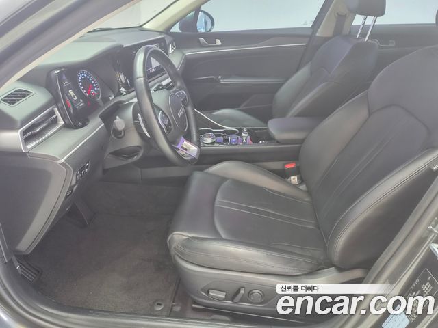 Kia K5 2023 — photo 10