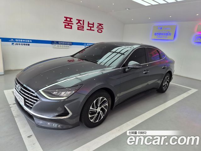 Hyundai Sonata 2022 — photo 1
