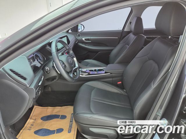 Hyundai Sonata 2022 — photo 10