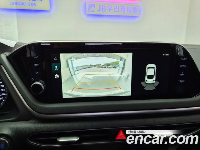 Hyundai Sonata 2022 — photo 17