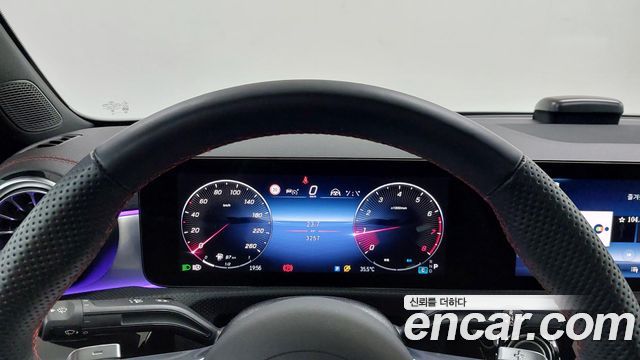 Mercedes-Benz CLA-Class 2026 — photo 8