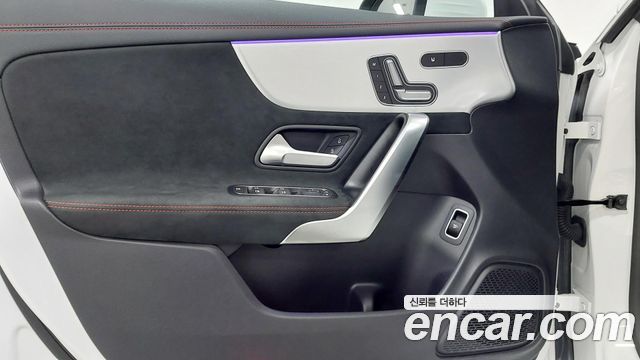 Mercedes-Benz CLA-Class 2026 — photo 15