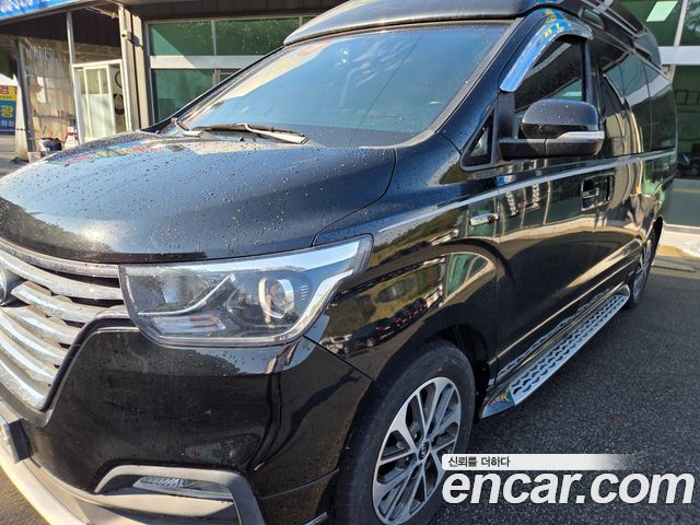 Hyundai Starex 2019 — photo 2