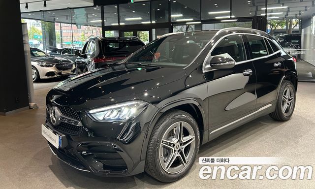 Mercedes-Benz GLA-Class 2026 — photo 1