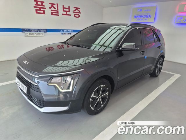 Kia Niro 2022 — photo 1