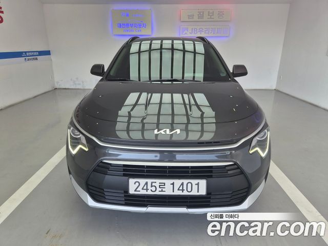 Kia Niro 2022 — photo 2