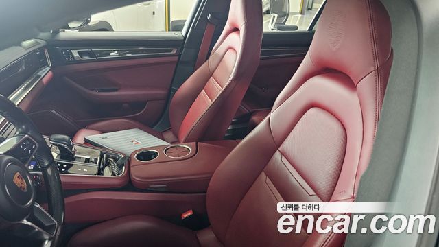 Porsche Panamera 2019 — photo 3