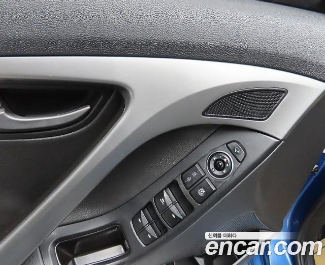 Hyundai AVANTE 2014 — photo 15