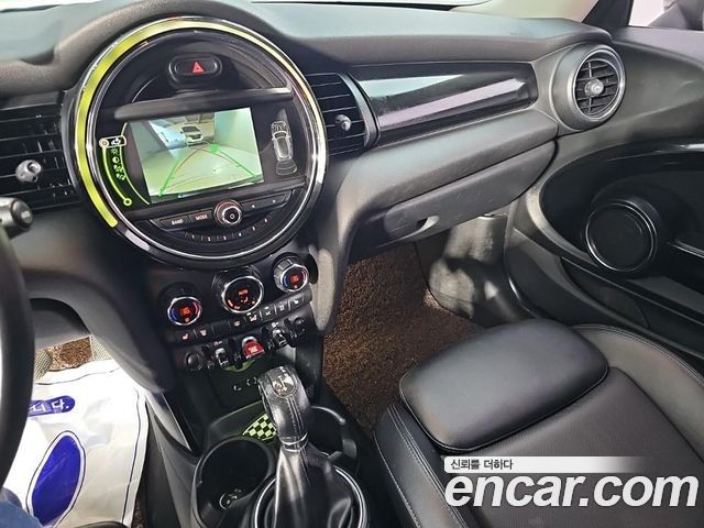 Mini Cooper 2016 — photo 10