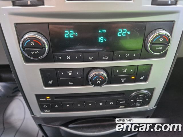Chrysler Grand Voyager 2009 — photo 12