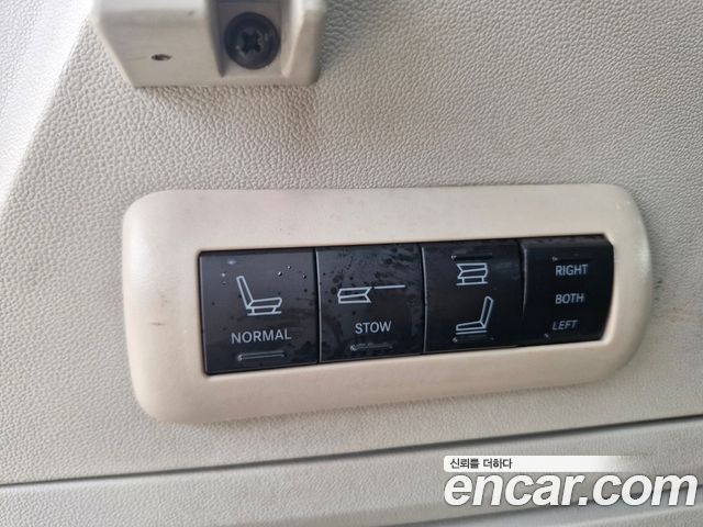 Chrysler Grand Voyager 2009 — photo 20