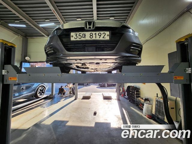 Honda Accord 2018 — photo 1