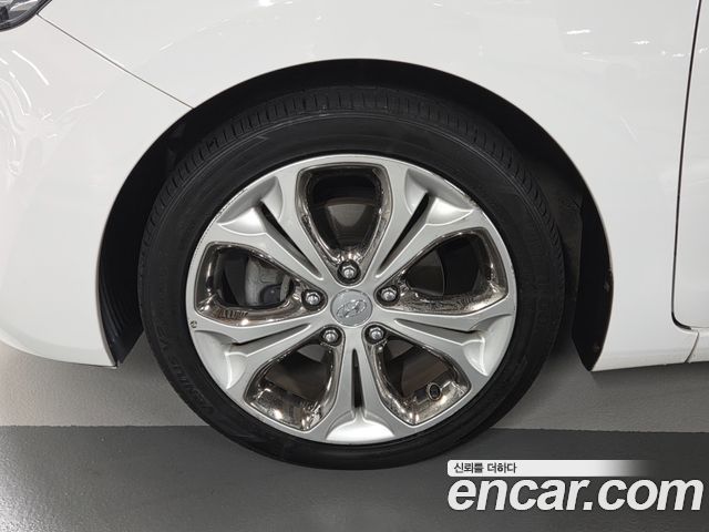 Hyundai i30 2012 — photo 20