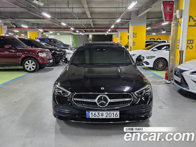 Mercedes-Benz C-Class 2024 — photo 1