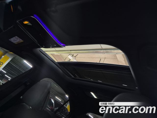 Mercedes-Benz C-Class 2024 — photo 12