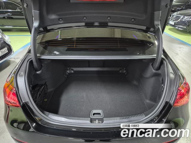Mercedes-Benz C-Class 2024 — photo 19