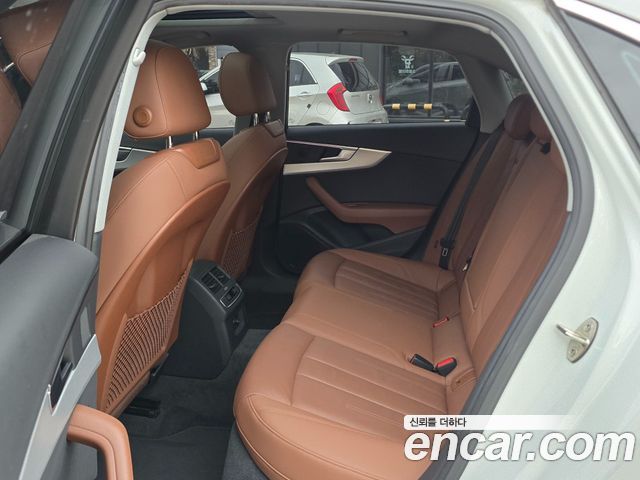 Audi A4 2021 — photo 8