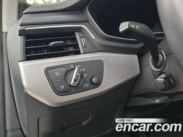 Audi A4 2021 — photo 11