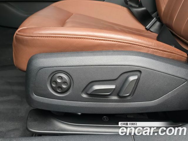 Audi A4 2021 — photo 15