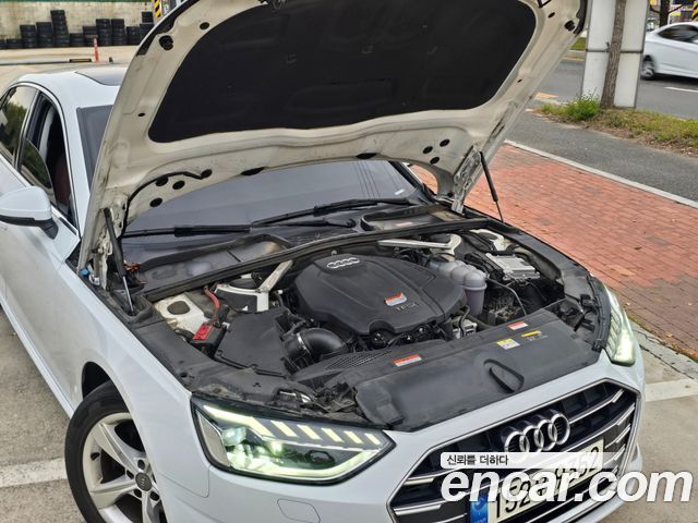 Audi A4 2021 — photo 20