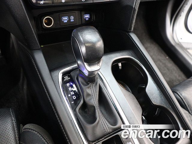 Hyundai Santafe 2019 — photo 9