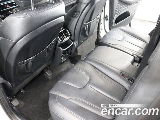 Hyundai Santafe 2019 — photo 19