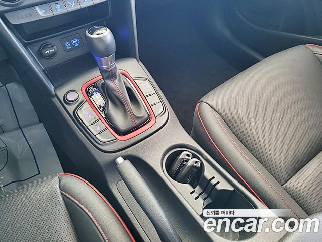 Hyundai Kona 2018 — photo 13