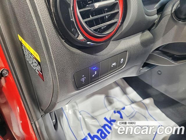 Hyundai Kona 2018 — photo 16