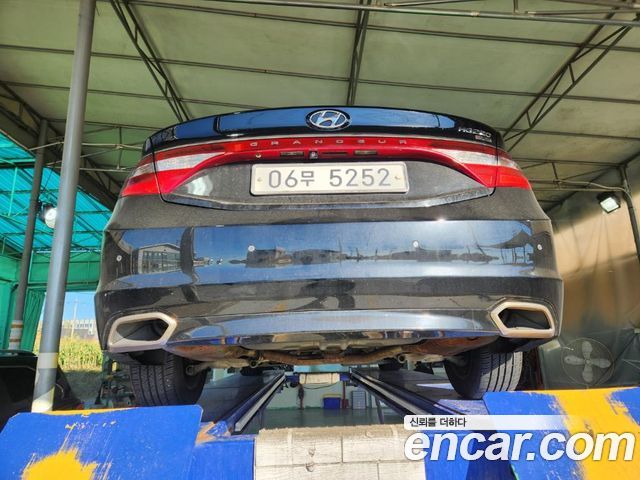 Hyundai Grandeur 2016 — photo 2
