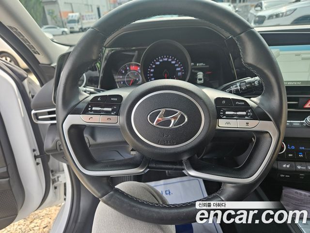 Hyundai AVANTE 2021 — photo 8